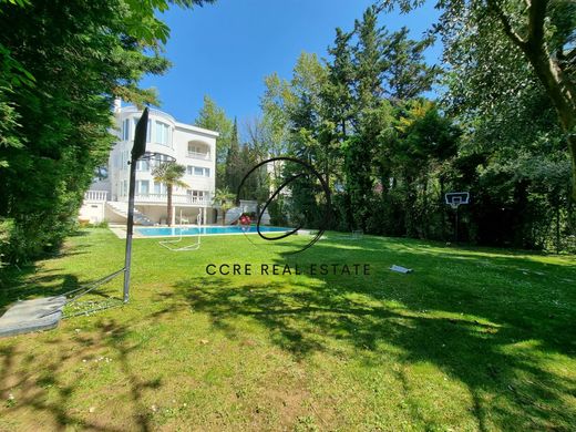 Vrijstaand huis in Ekáli, Nomarchía Athínas