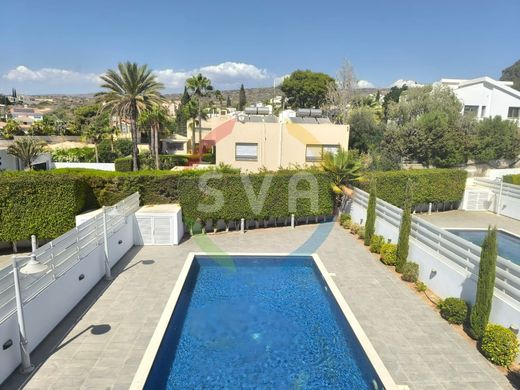 Villa Plurifamiliare a Ágios Týchon, Eparchía Lárnakas