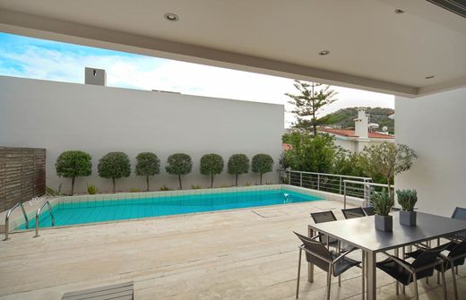 Casa Unifamiliare a Várkiza, Nomarchía Anatolikís Attikís