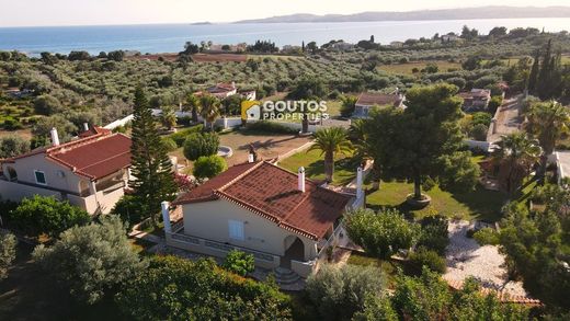 Einfamilienhaus in Kranídi, Nomós Argolídos