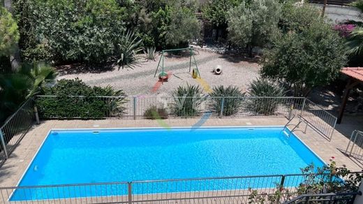 Βίλα σε Parekklisha, Parekklisiá