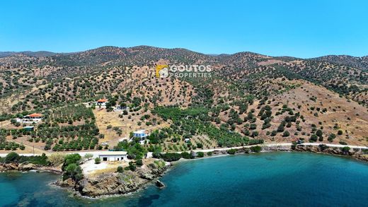 地皮  Troizína, Nomós Piraiós