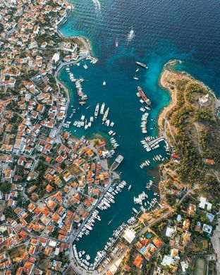 Terreno en Spétses, Nomós Piraiós