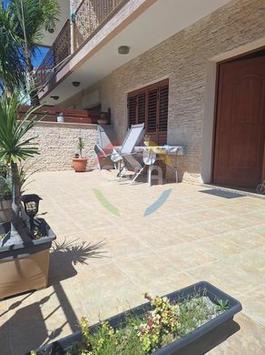 Villa multifamiliale à Germasógeia, Limassol District