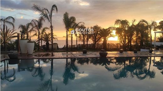 Willa w Kalývia Thorikoú, Nomarchía Anatolikís Attikís