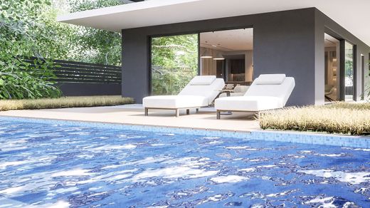 Casa Independente - Voúla, Nomarchía Anatolikís Attikís