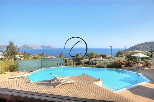 Detached House in Anávyssos, Nomarchía Anatolikís Attikís