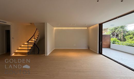 Maison individuelle à Voúla, Nomarchía Anatolikís Attikís