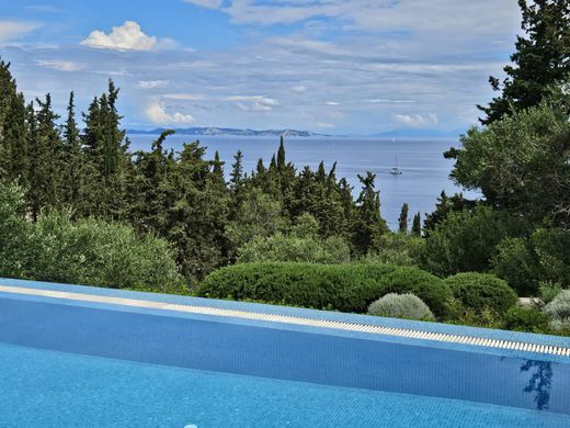 Villa a Paxoi, Nomós Kerkýras