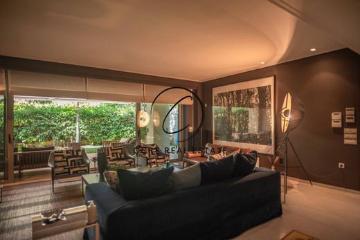 Detached House in Káto Kifisiá, Nomarchía Athínas