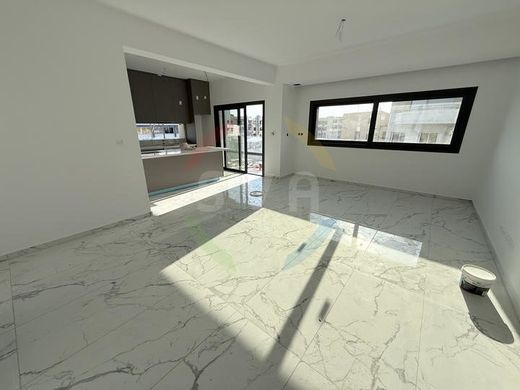 Apartment / Etagenwohnung in Limassol, Limassol District