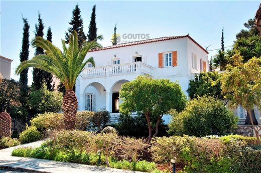 ﻓﻴﻼ ﻓﻲ Spétses, Nomós Piraiós