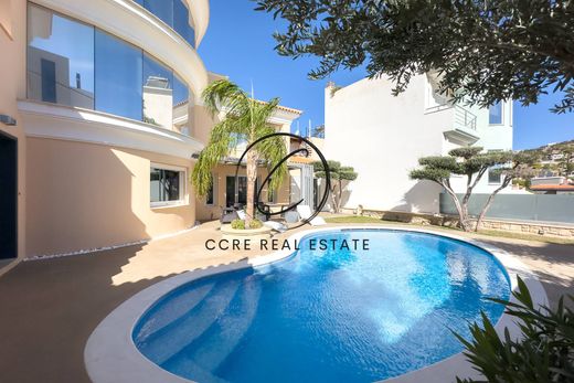 Vrijstaand huis in Kalývia Thorikoú, Nomarchía Anatolikís Attikís