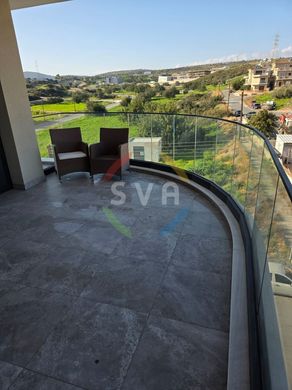 Apartment in Ýpsonas, Limassol District