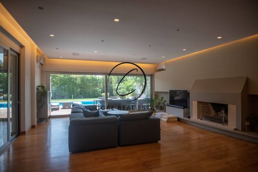 Vrijstaand huis in Ekáli, Nomarchía Athínas