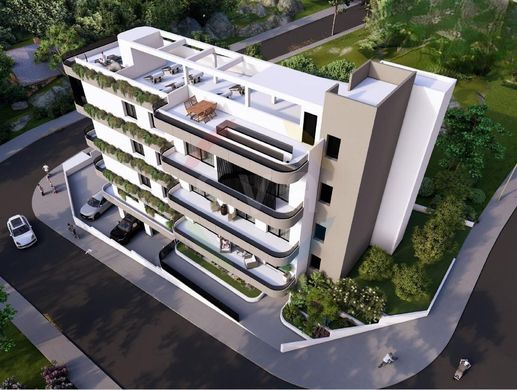 Apartment / Etagenwohnung in Ágios Athanásios, Limassol District