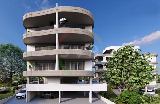 Apartment / Etagenwohnung in Ágios Athanásios, Limassol District