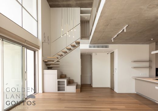 Casa Unifamiliare a Voúla, Nomarchía Anatolikís Attikís