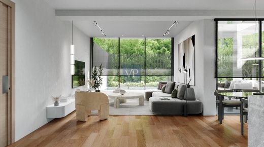 Piso / Apartamento en Várkiza, Nomarchía Anatolikís Attikís