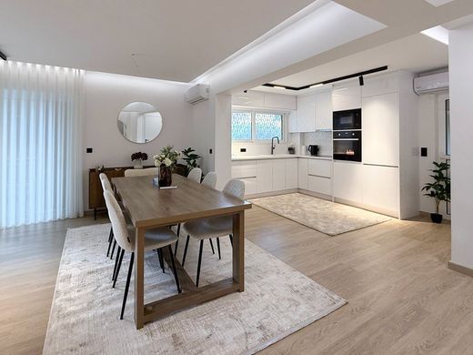 Piso / Apartamento en Glyfáda, Nomarchía Athínas