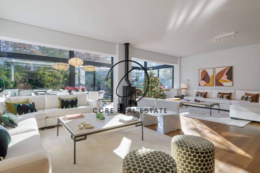 Casa Independente - Káto Kifisiá, Nomarchía Athínas