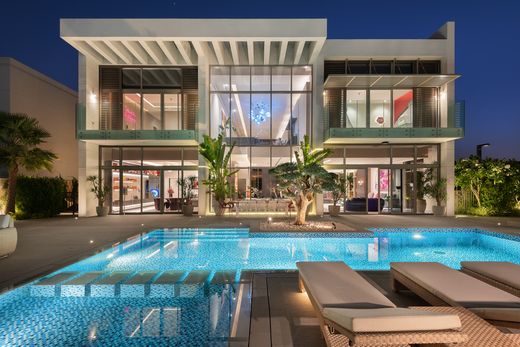 Villa in Dubai