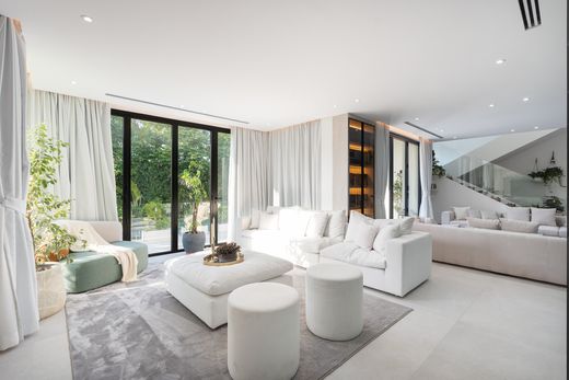 Villa - Dubai
