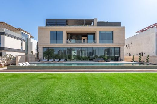 Villa in Dubai