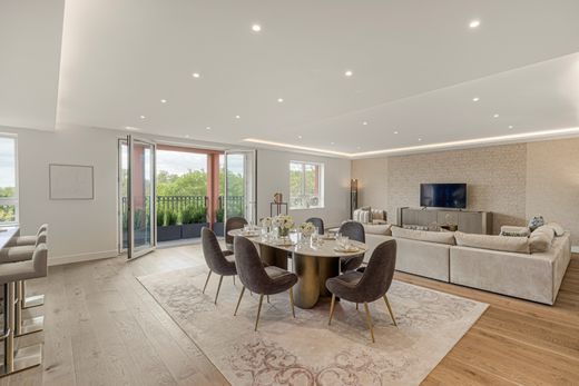 Penthouse in London, Greater London