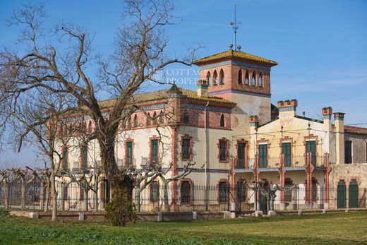Castle in Castelló d'Empúries, Province of Girona