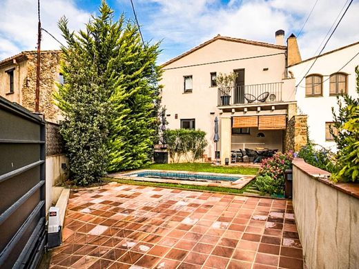 Luxury home in Castell D'Emporda, Province of Girona