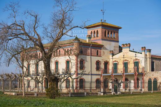 Castle in Castelló d'Empúries, Province of Girona