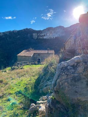 Rural or Farmhouse in Albanyà, Province of Girona