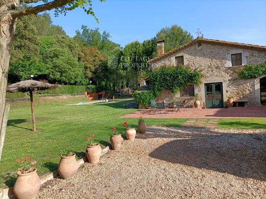 Landhaus / Bauernhof in Medinyà, Provinz Girona