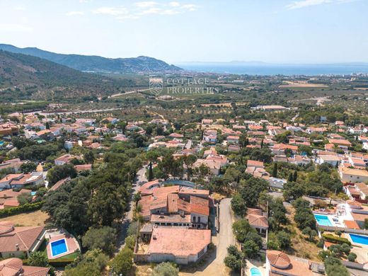 Hotel in Roses, Province of Girona