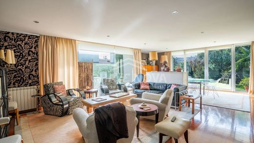 Элитный дом, Mafamude, Vila Nova de Gaia