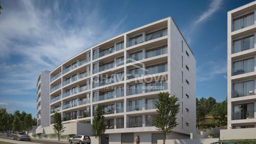 Apartment / Etagenwohnung in Canidelo, Vila Nova de Gaia