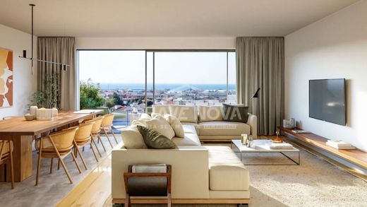 Apartment / Etagenwohnung in Matosinhos, Distrito do Porto
