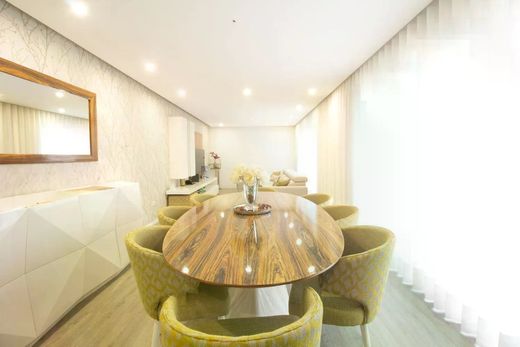 Apartment / Etagenwohnung in Aver-o-Mar, Póvoa de Varzim