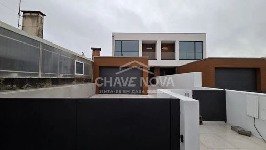 Terraced house in Aradas, Aveiro