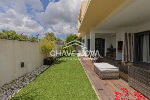 Luxury home in Santo António da Charneca, Barreiro
