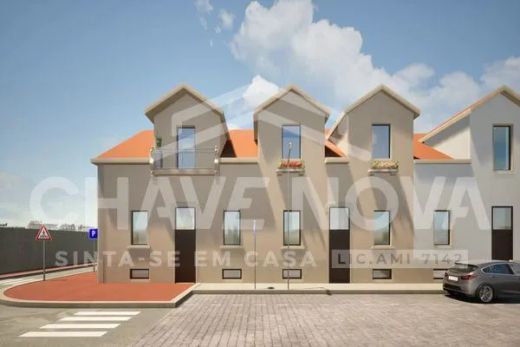 Terraced house in Espinho, Aveiro