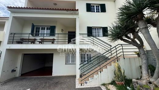 Willa wielorodzinna w São Gonçalo, Funchal