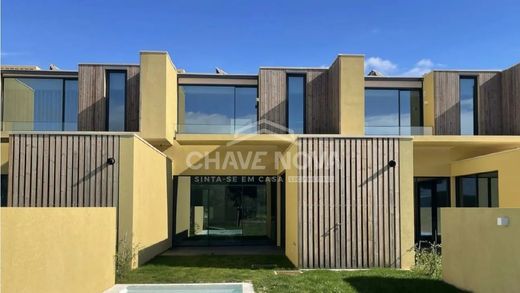 Luxury home in Quarteira, Loulé