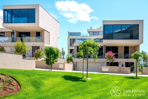 Villa Savudrija, Grad Umag