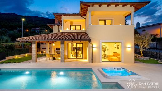 Villa in Mošćenička Draga, Primorsko-Goranska